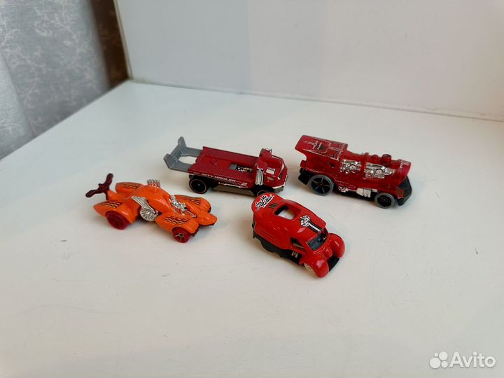 Hot wheels машинки