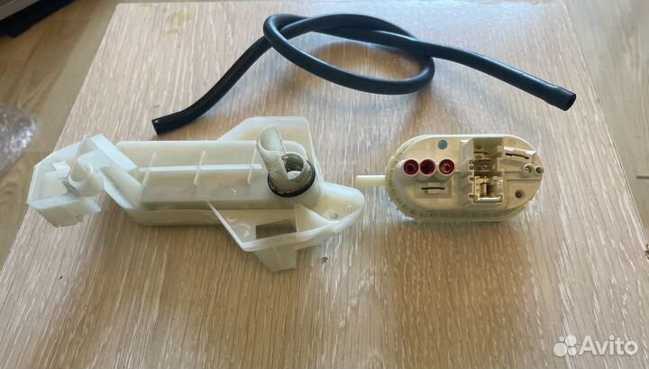 Разбор Whirlpool AWE 7527/1 Запчасти