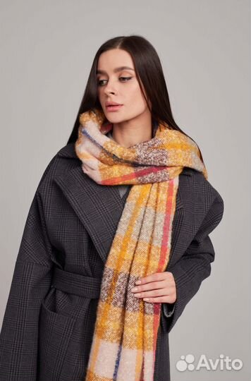 Женский теплый палантин