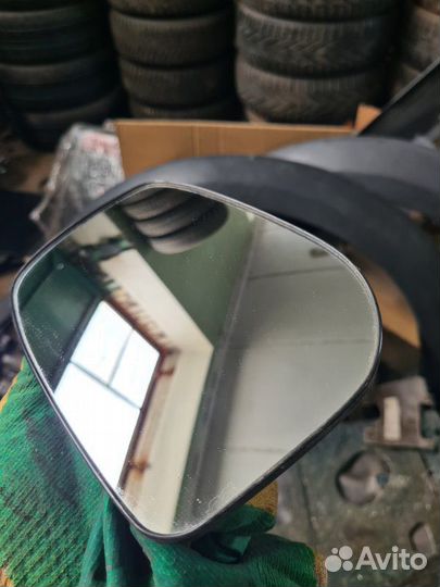 Зеркальный элемент правый Toyota Corolla E150 1.6