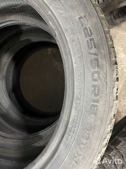 Nokian Tyres Hakkapeliitta 8 225/50 R18