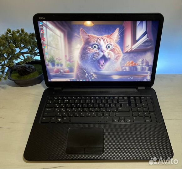 Мощный ноутбук dell 12 Gb i3 SDD 17''