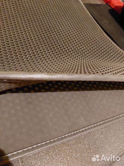 Коврик для кошачьего туалета