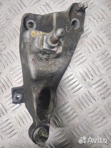 Кронштейн опоры левый двигателя Renault Daster 2.0