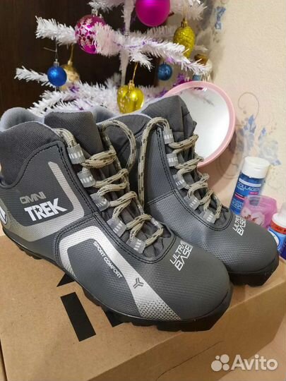 Ботинки лыжные новые 37 размер (NNN)