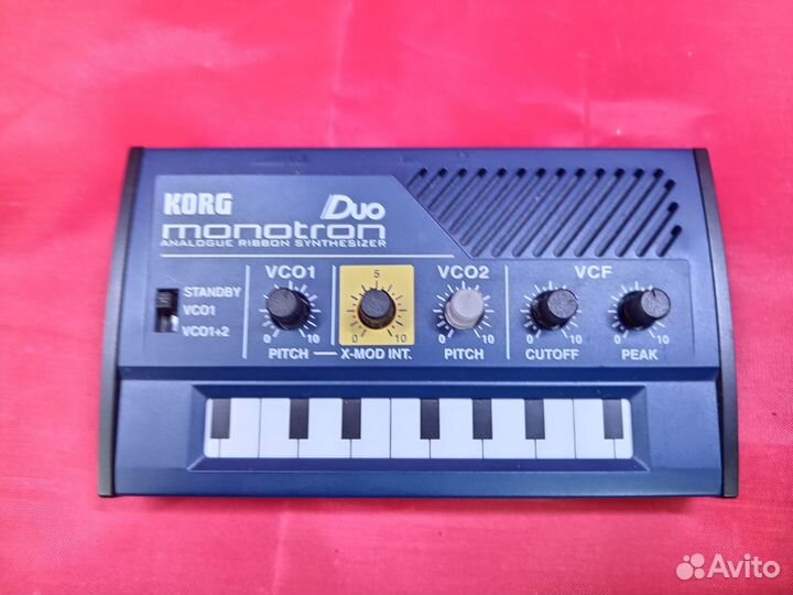 Аналоговый синтезатор korg Monotron Duo