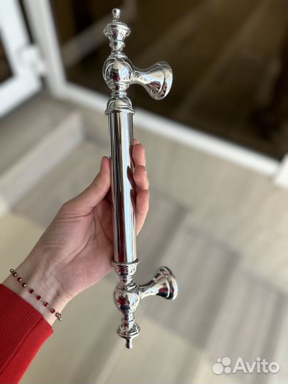 Дверные ручки,замки,петл,защелки,фурнитура