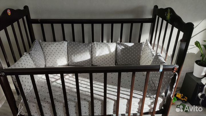 Бортики в кроватку
