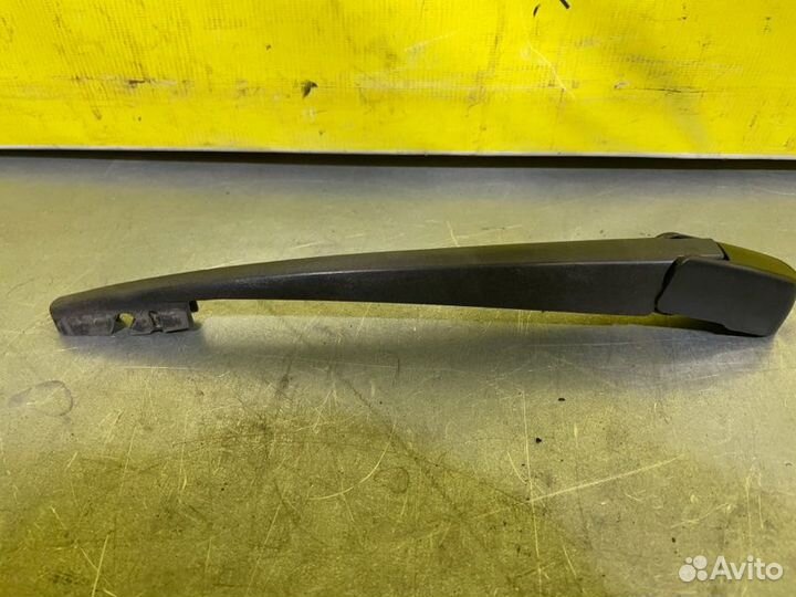 Поводок стеклоочистителя задний Nissan Murano Z51