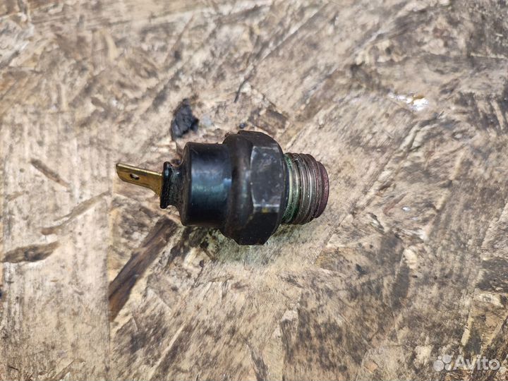 Cbr600f2 91-94 датчик включения вентилятора