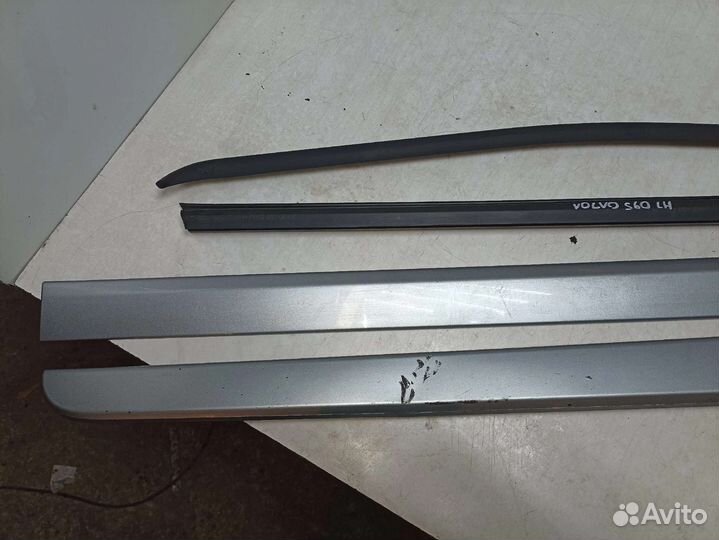 Молдинги, бархотки дверей Volvo S60