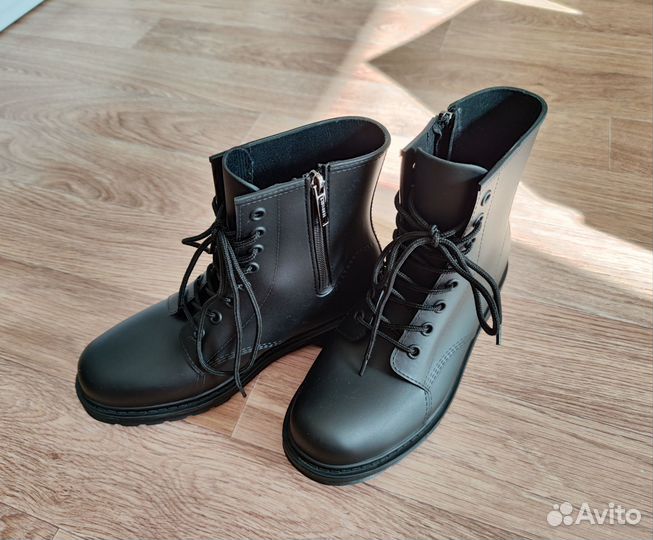 Ботинки женские резиновые черные 39р