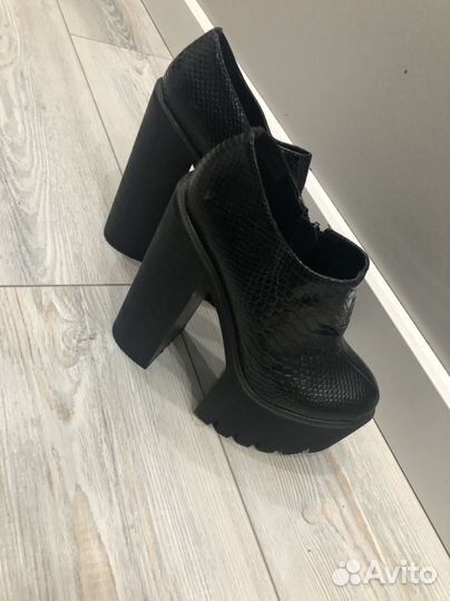 Ботильоны женские 35р