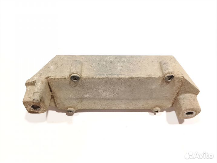 Демпфер задней балки на Volvo S40