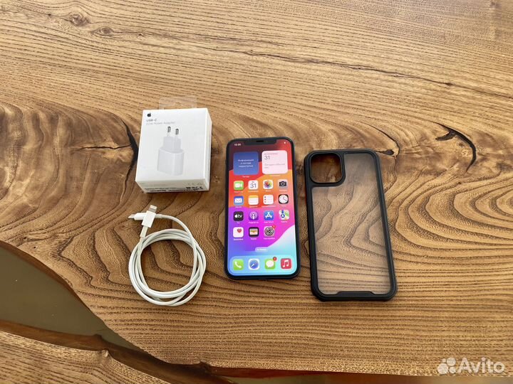 iPhone 12, 64 ГБ