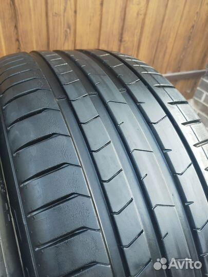 Pirelli P Zero PZ4 275/40 R21 107Y
