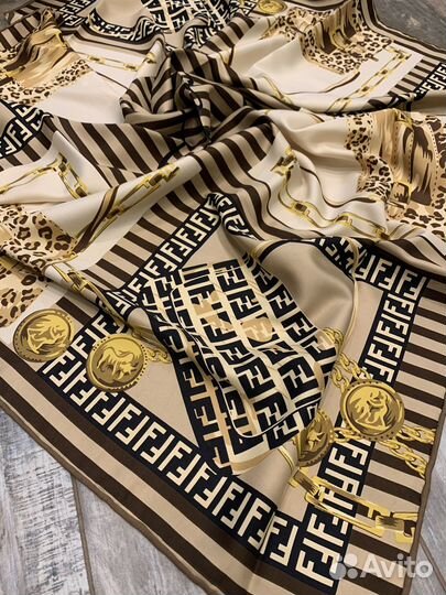 Шелковый платок шаль Fendi бежевый