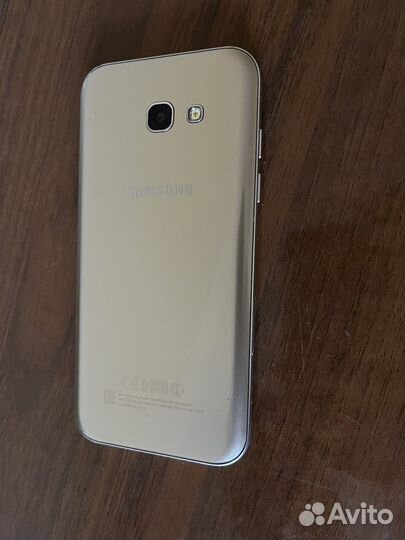 Телефон Samsung Galaxy A5