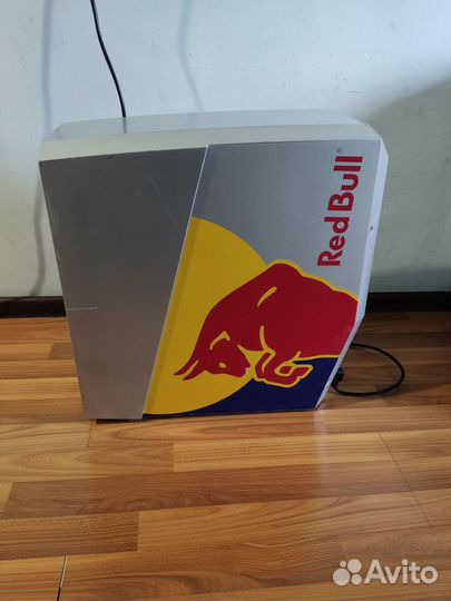 Холодильник барный Red Bull