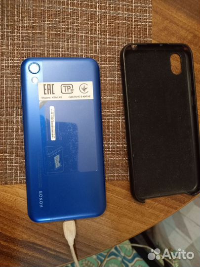 Телефон honor 8s
