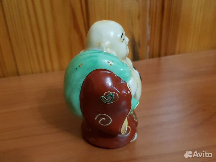 Фарфоровый Китайский бог