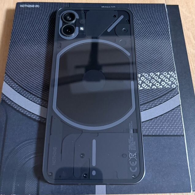 Nothing Phone 1, 8/128 ГБ