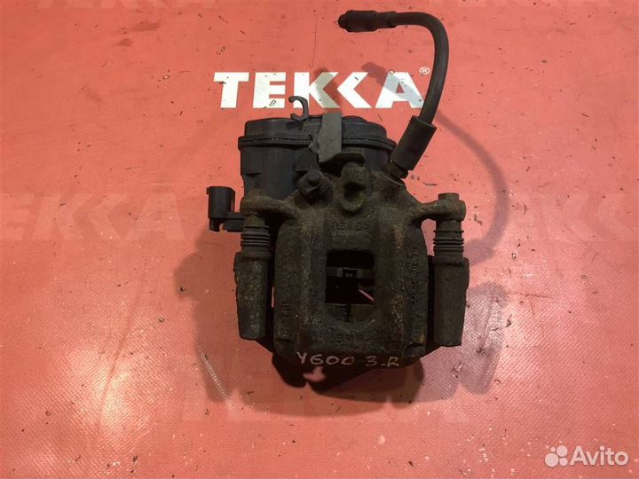 Суппорт задний правый бмв Х3 F25 Ф25