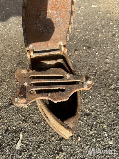 Утюг старинный чугунный угольный