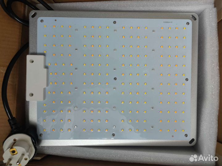 Фитолампа 100 вт, Quantum board, полного спектра