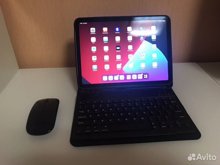 Беспроводная клавиатура и мышь