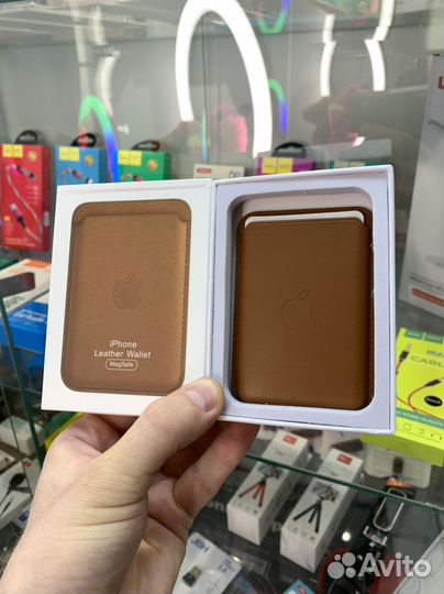 Магнитный чехол под карту на айфон