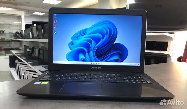 Asus/i3 6100/6GB/GT940MX/128GB SSD/15.6