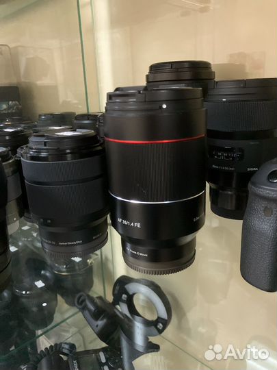 Объектив Samyang AF 35mm f/1.4 FE Sony E