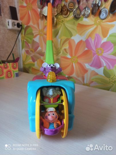 Каталка для малышей. Первые шаги