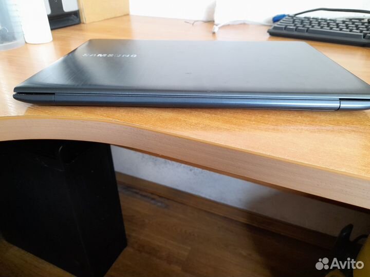 Ноутбук Samsung NP880Z5E под восстановление