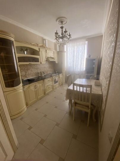 1-к. квартира, 52 м², 1/5 эт.