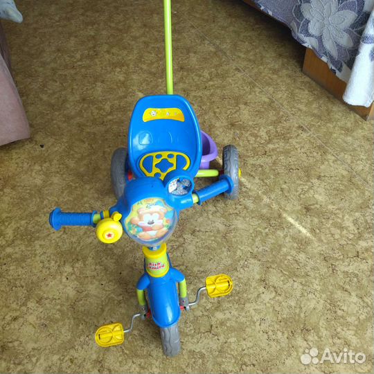 Трехколесный велосипед