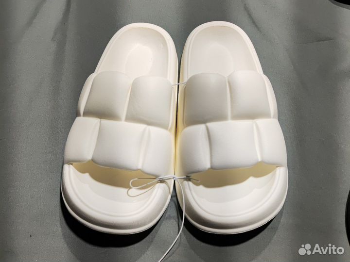 Шлепанцы сланцы