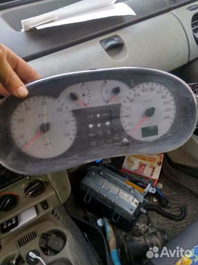 Рено Симбол панель приборов