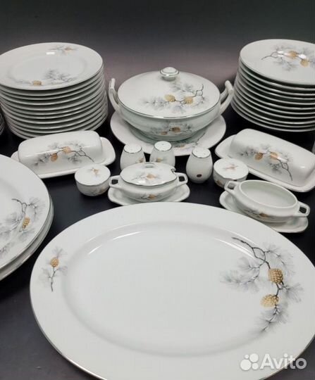 Столовый сервиз Sone шишки 333R Япония