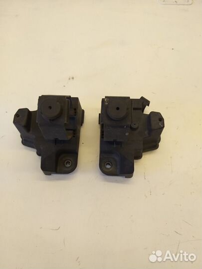 Упор капота рено сценик 3 правый левый