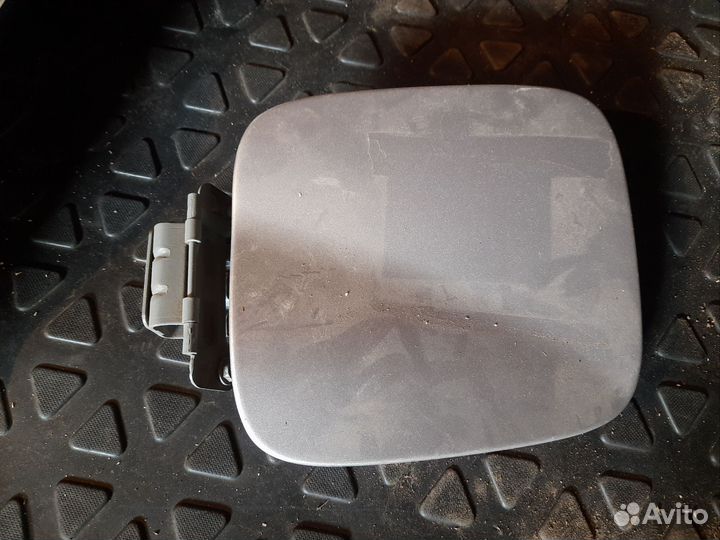 Лючок бензобака тлк100