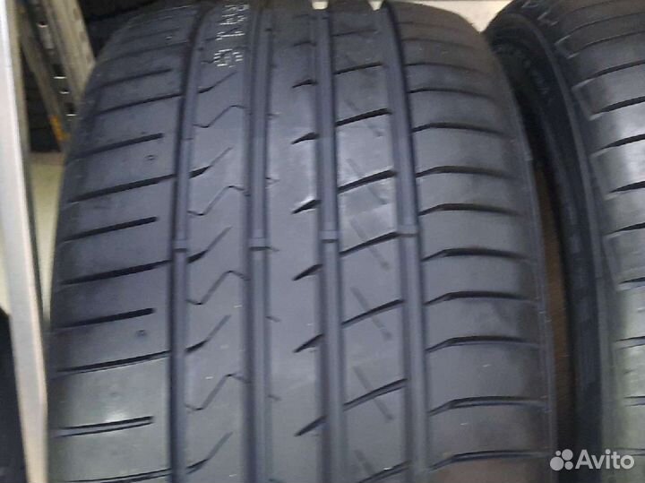 Habilead HF330 275/40 R19 105W