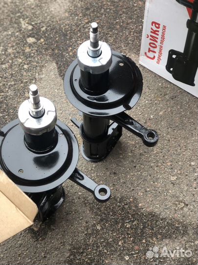 Стойки передние 2114-2115