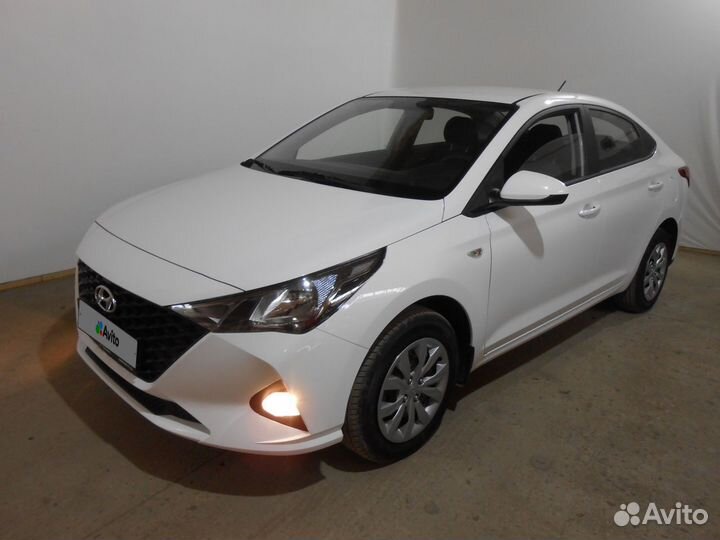 Hyundai Solaris 1.6 AT, 2022, 17 000 км