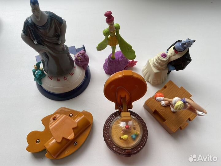 Игрушки Макдональдс и Чупа Чупс