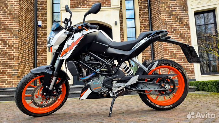 Ktm duke 200