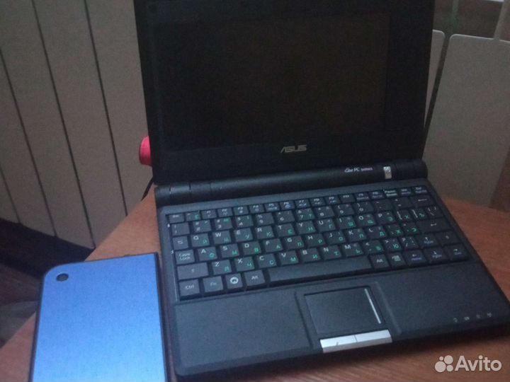Нетбук asus eee pc 700