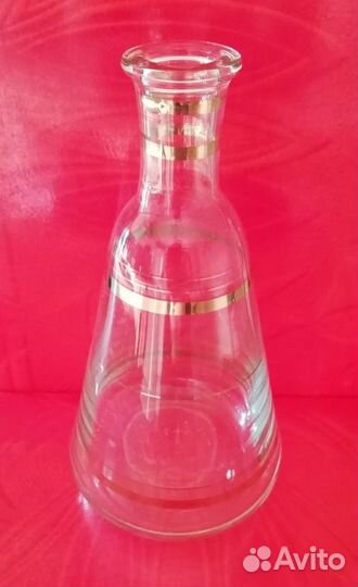 Графин и стопки с золотыми полосками 10 шт. СССР