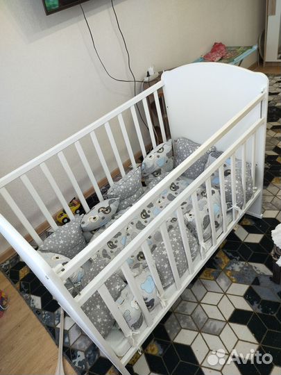Кроватка для новорожденных